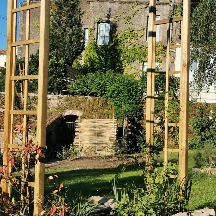 Bed and Breakfast Logis Des Douves Tiffauges Екстер'єр фото